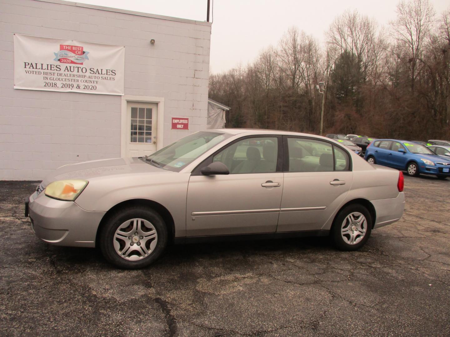 2007 SILVER Chevrolet Malibu (1G1ZS58F27F) , AUTOMATIC transmission, located at 540a Delsea Drive, Sewell, NJ, 08080, (856) 589-6888, 39.752560, -75.111206 - Photo#1